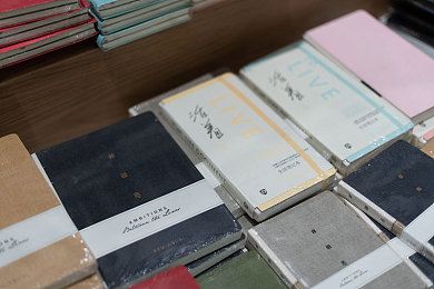 为了那一地微笑留下一辈子的伤